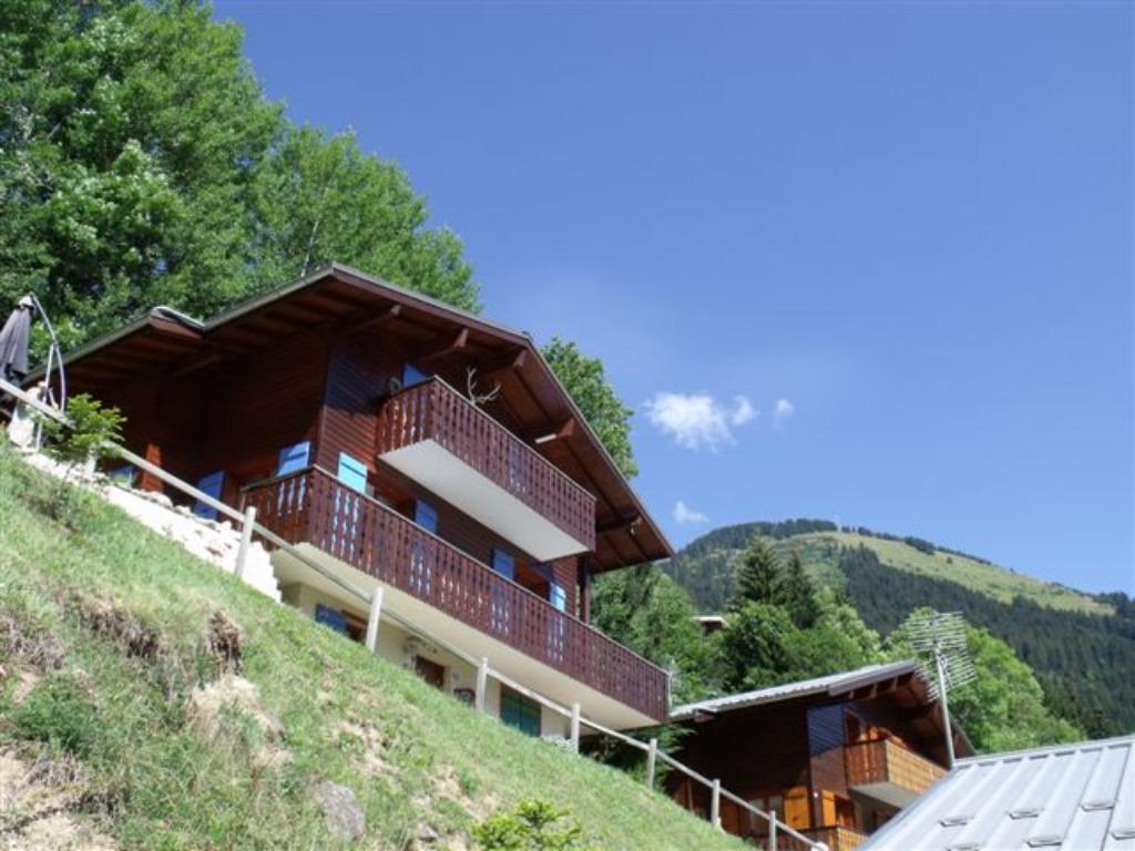 chalet maison de vacances Châtel sports d'hiver, Vacances, Maisons de vacances | France, Alpes, Chalet, Bungalow ou Caravane, Village