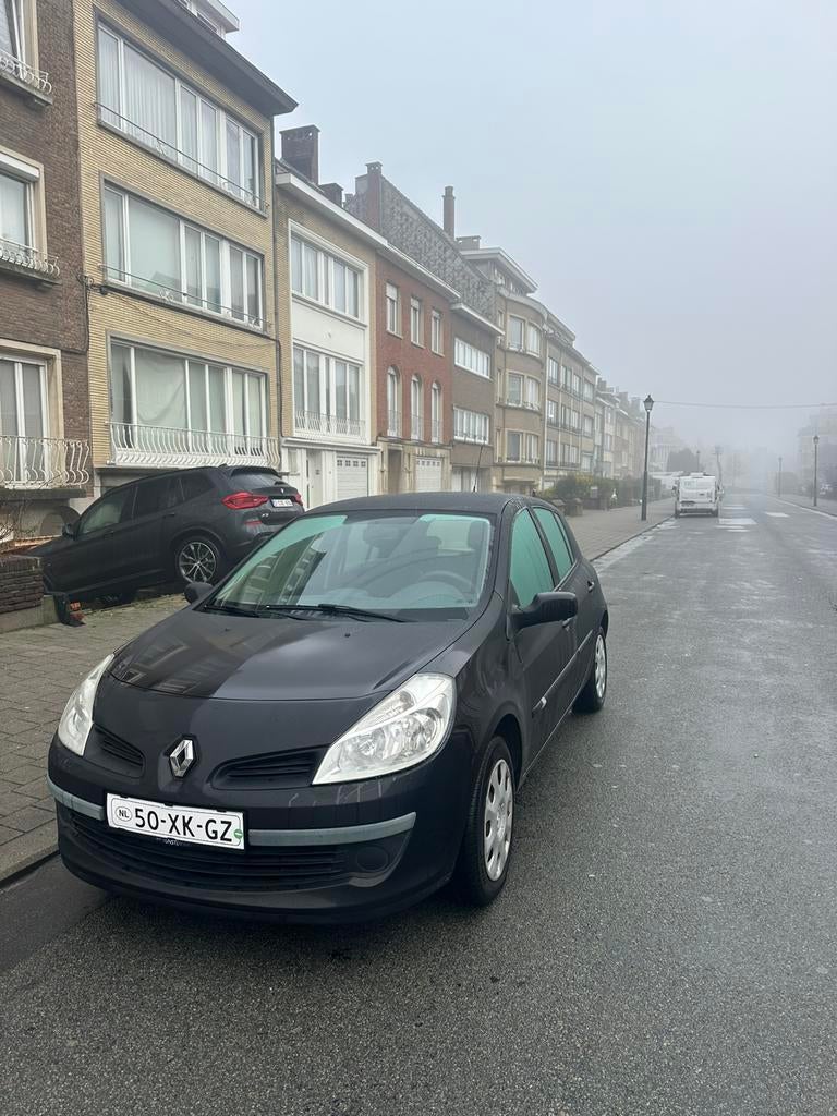 Renault clio 3 1.4 essence, Autos : Divers, Accessoires de voiture, Comme neuf, Enlèvement