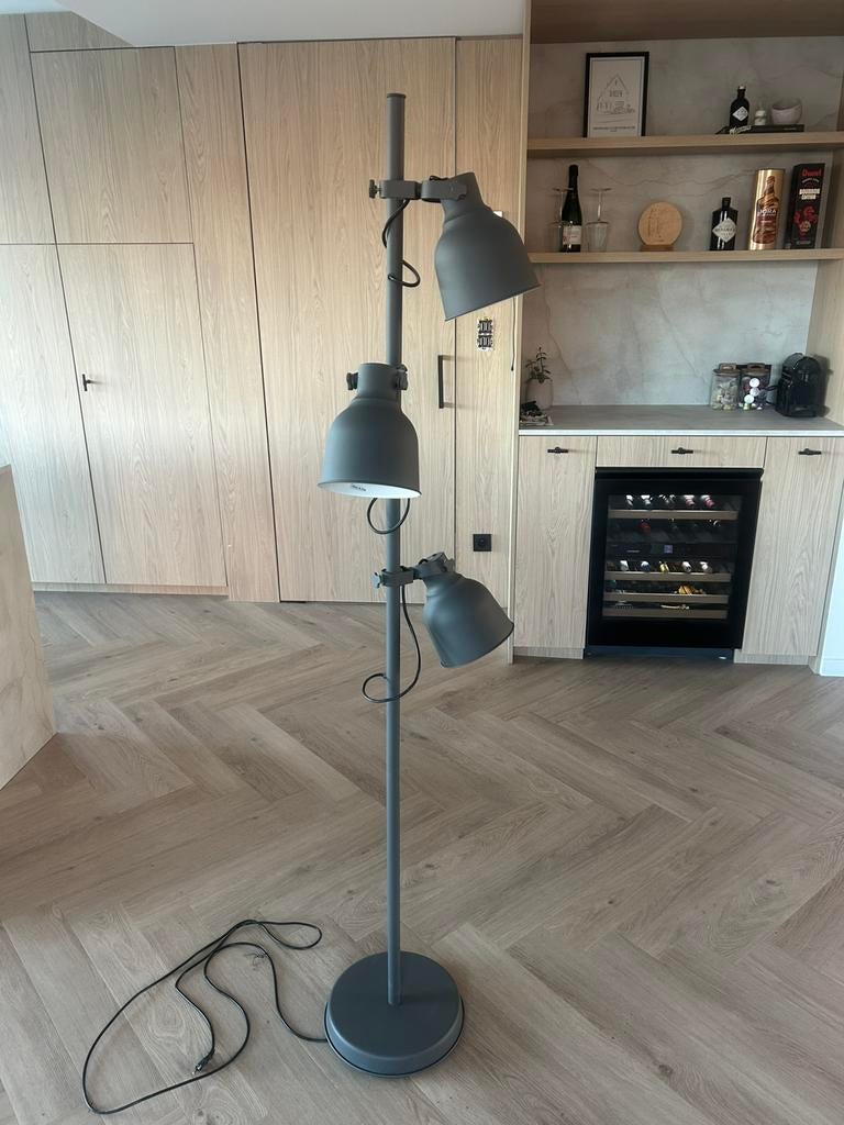 Staande lamp met 3 spots (IKEA, HEKTAR), Enlèvement