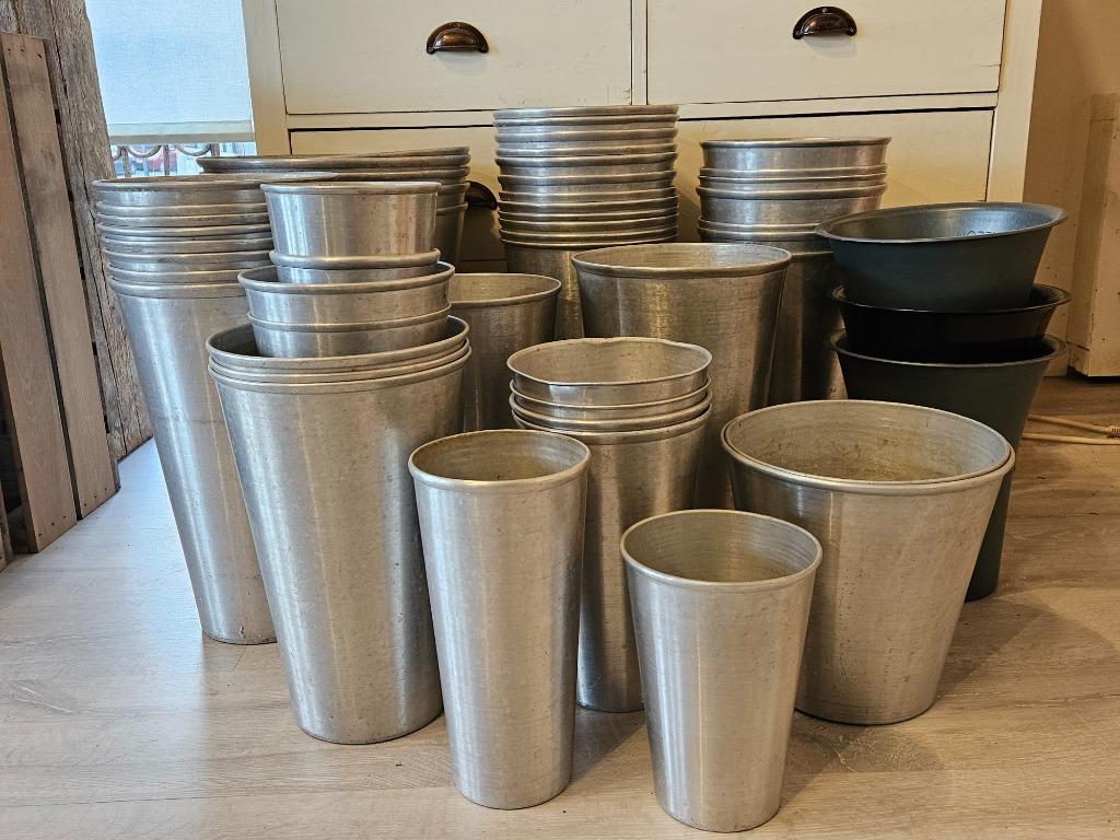 Aluminium potten, Ophalen