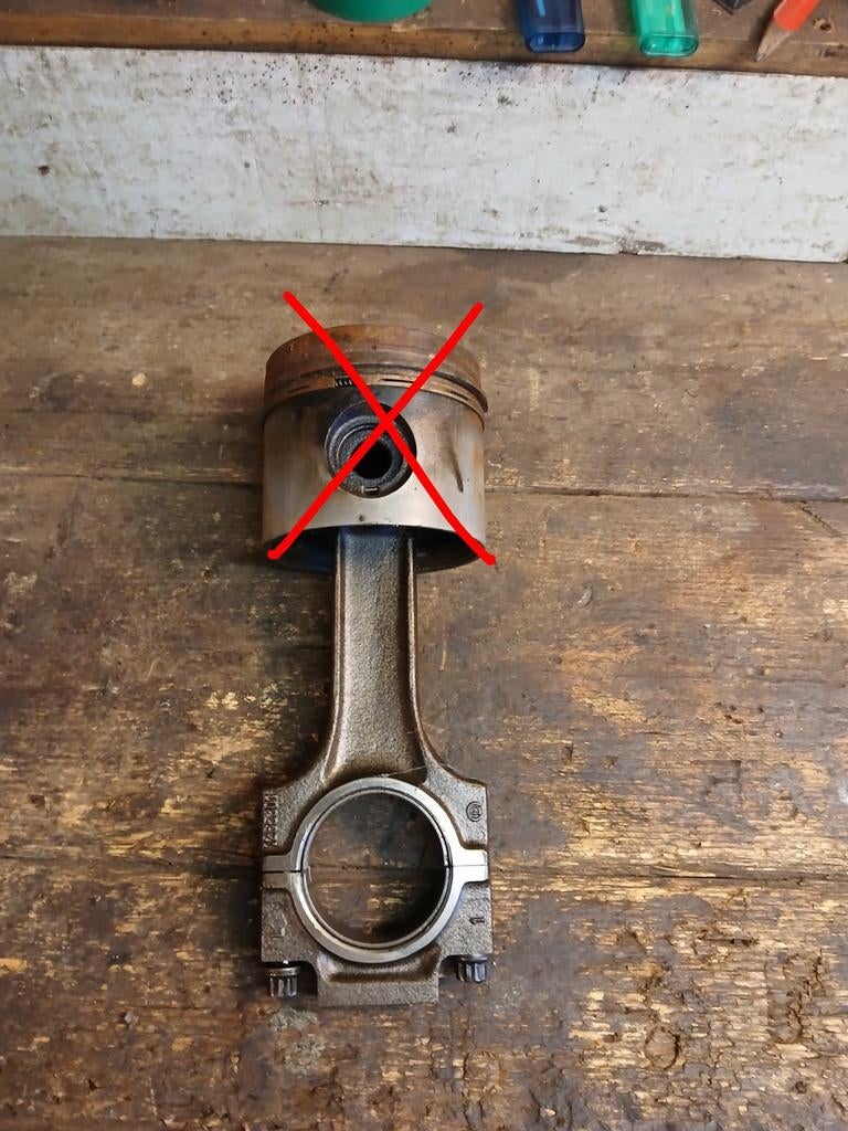 bielle pour moteur 6 cylindres 2 litres BMW E28 E30 M20B20, Ophalen, Gebruikt, BMW
