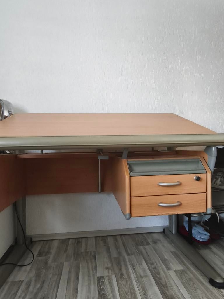 Bureau moll, Huis en Inrichting, Ophalen, In hoogte verstelbaar