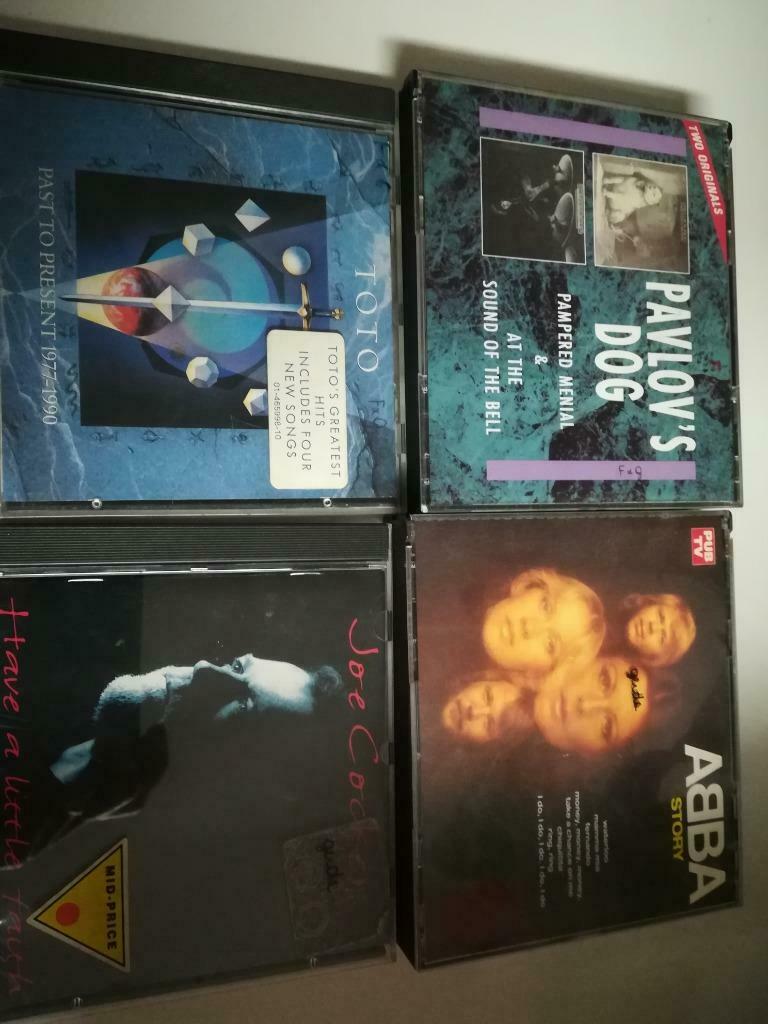CD Toto, Enlèvement ou Envoi