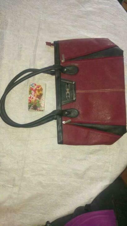 Sac a épaule bordeaux, Bijoux, Sacs & Beauté, Sacs | Sacs Femme, Enlèvement ou Envoi, Comme neuf