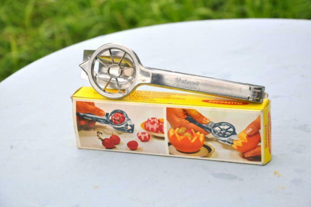 § pince culinaire pour cranter fruit et legume, Maison & Meubles, Enlèvement ou Envoi, Neuf, Autres matériaux