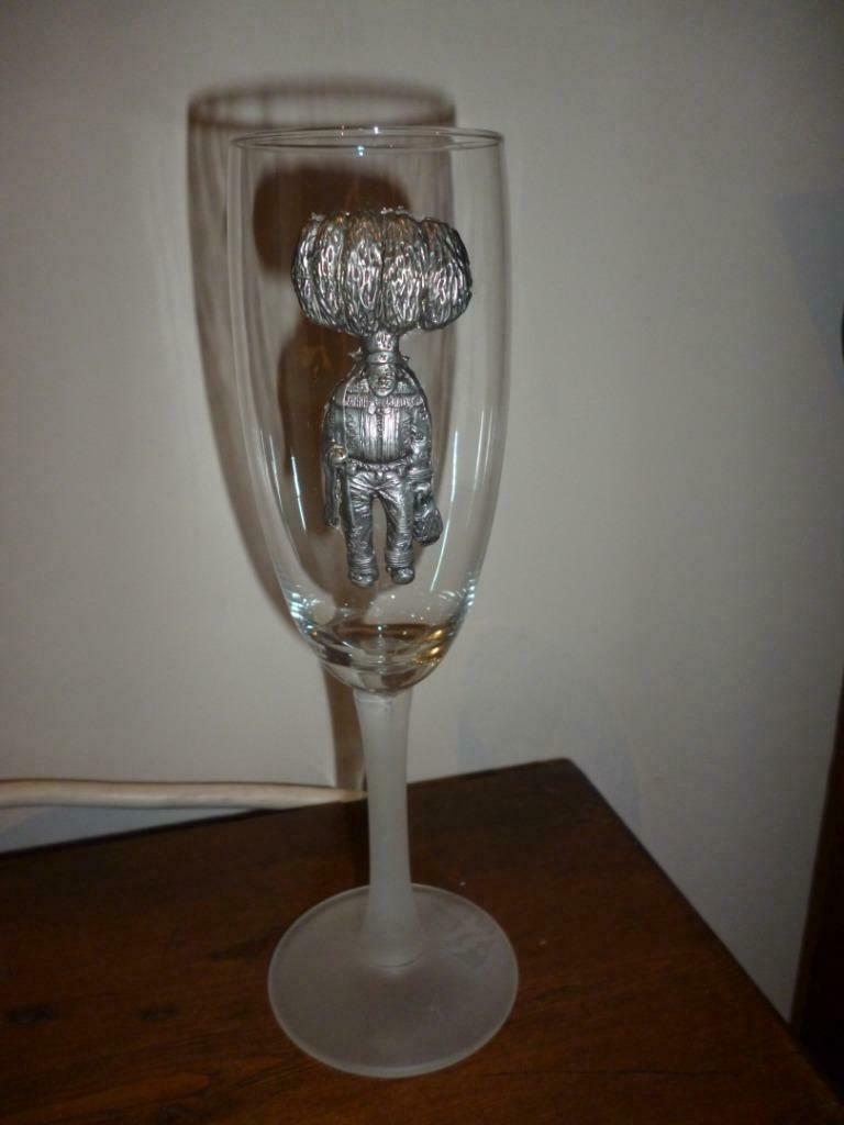 Verre à champagne décoré d'un gille en étain, carnaval, Enlèvement, Comme neuf