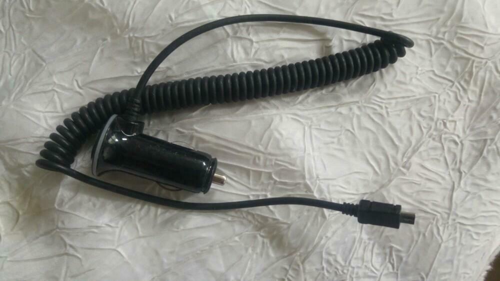 Chargeur cigare voiture vers microusb noir, Enlèvement ou Envoi, Comme neuf