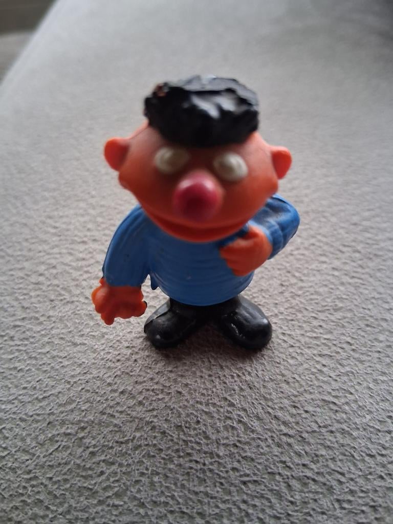 Vintage figurine Ernie uit Sesamstraat, Verzamelen, Poppetjes en Figuurtjes, Ophalen of Verzenden
