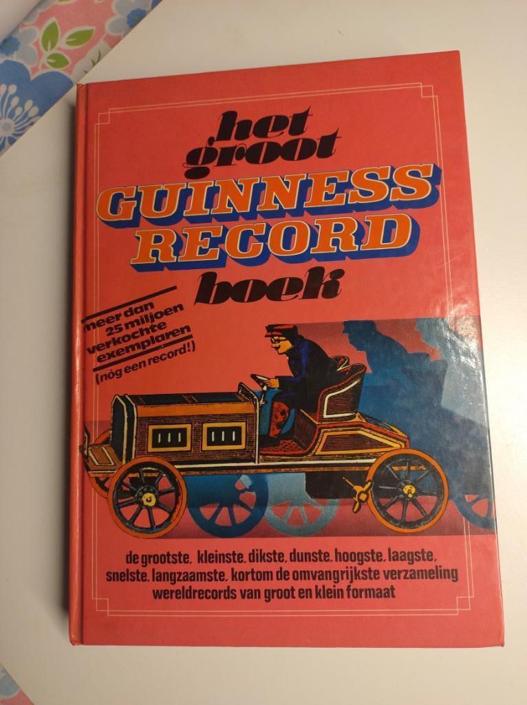 Het groot Guinness Record boek - 1955-1975, Ophalen of Verzenden, Gelezen