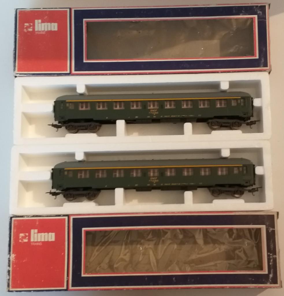 LIMA HO — 2 PERSONENAUTO'S - SNCF, Ophalen of Verzenden, Lima