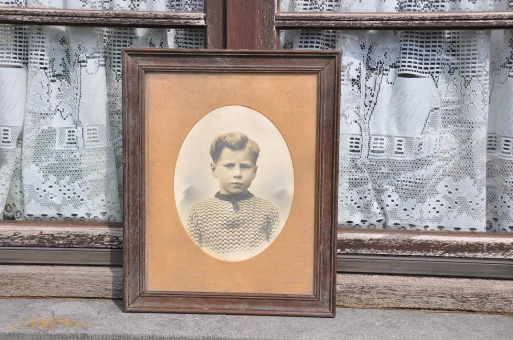 cadre avec photographie ovale d'enfant, Ophalen of Verzenden