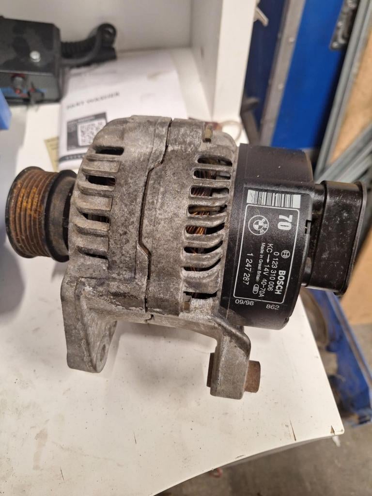 Alternateur BMW E36  moteur M42-43-44, Enlèvement ou Envoi, BMW