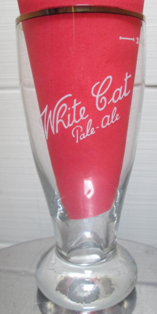 Oud bierglas 'White Cat, Pale-Ale", Verzamelen, Biermerken, Ophalen of Verzenden, Gebruikt, Glas of Glazen
