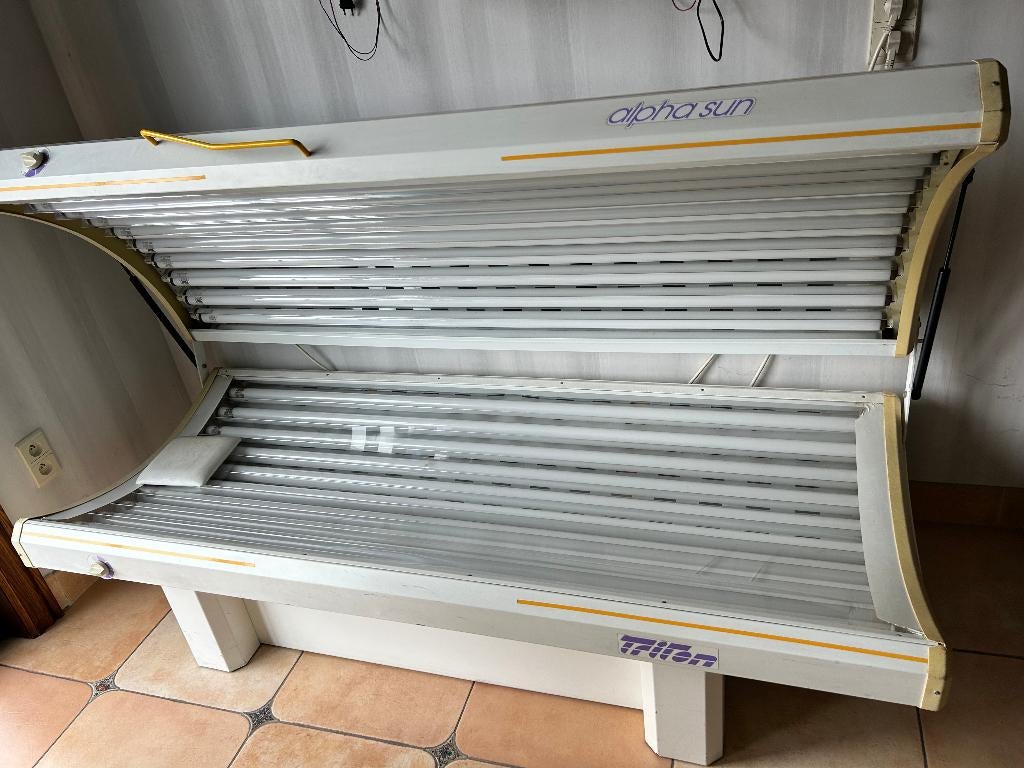 zonnebank, Electroménager, Solarium, Banc solaire & Bronzage facial, Enlèvement, Utilisé, Banc solaire double, 15 lampes ou plus