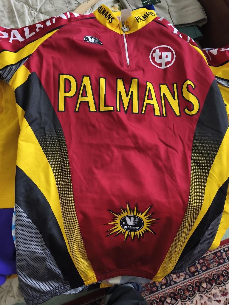 Retro wielertrui van de Belgische wielerploeg Palmans., Ophalen