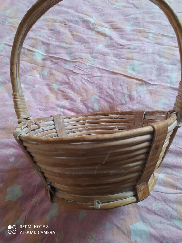 Ronde mand voor planten, fruit of bloemen., Ophalen of Verzenden, Zo goed als nieuw, Mand