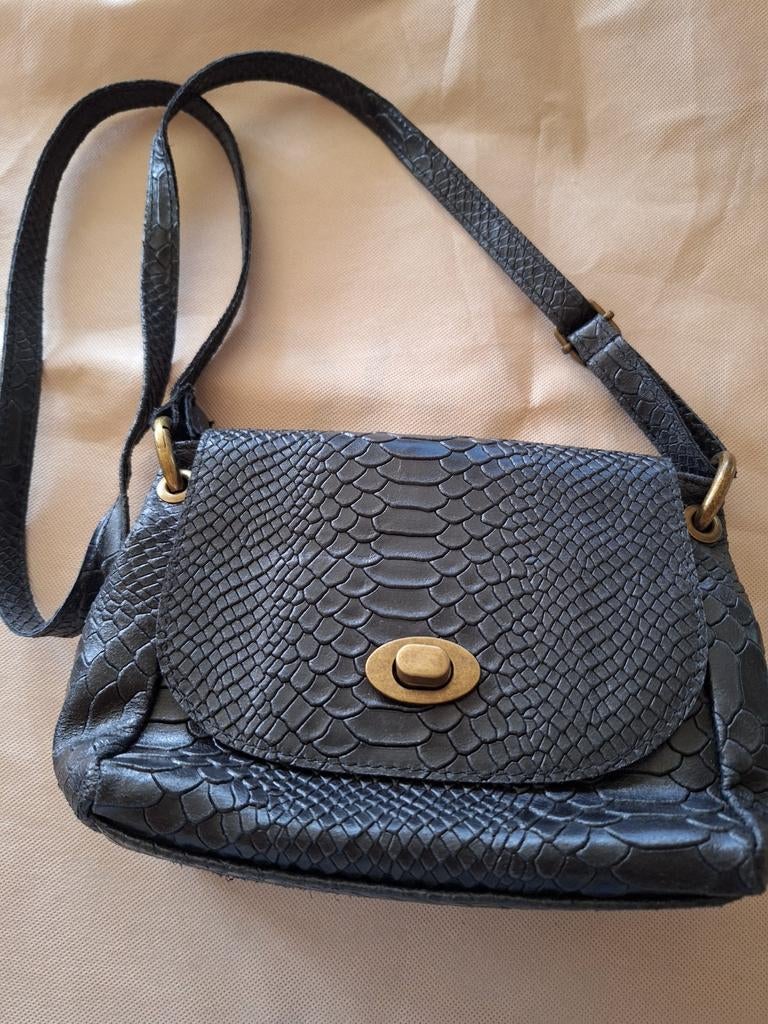 Lederen zwart crossbody tas, Ophalen of Verzenden, Zo goed als nieuw, Zwart