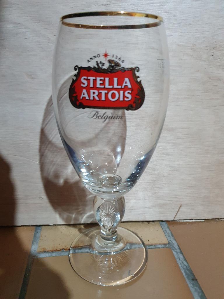 Proef het verschil met dit stijlvolle Stella Artois glas (2), Ophalen, Zo goed als nieuw, Bierglas