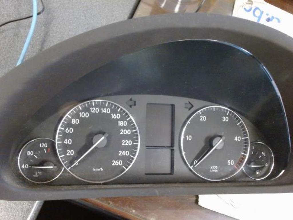 Compteur Mercedes W203 2004-2006 A2035404947 (359), Ophalen of Verzenden, Gebruikt