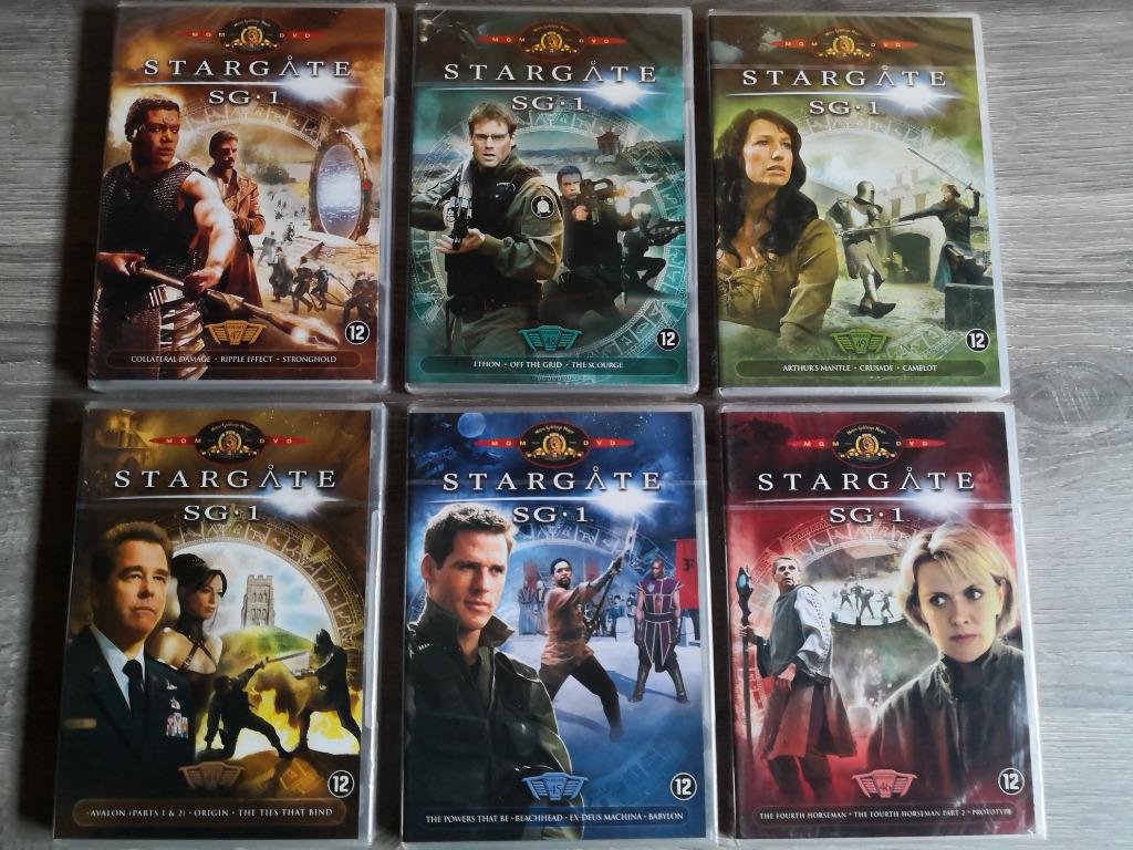 6 disc dvd set stargate sg1 - seizoen 9, Ophalen of Verzenden