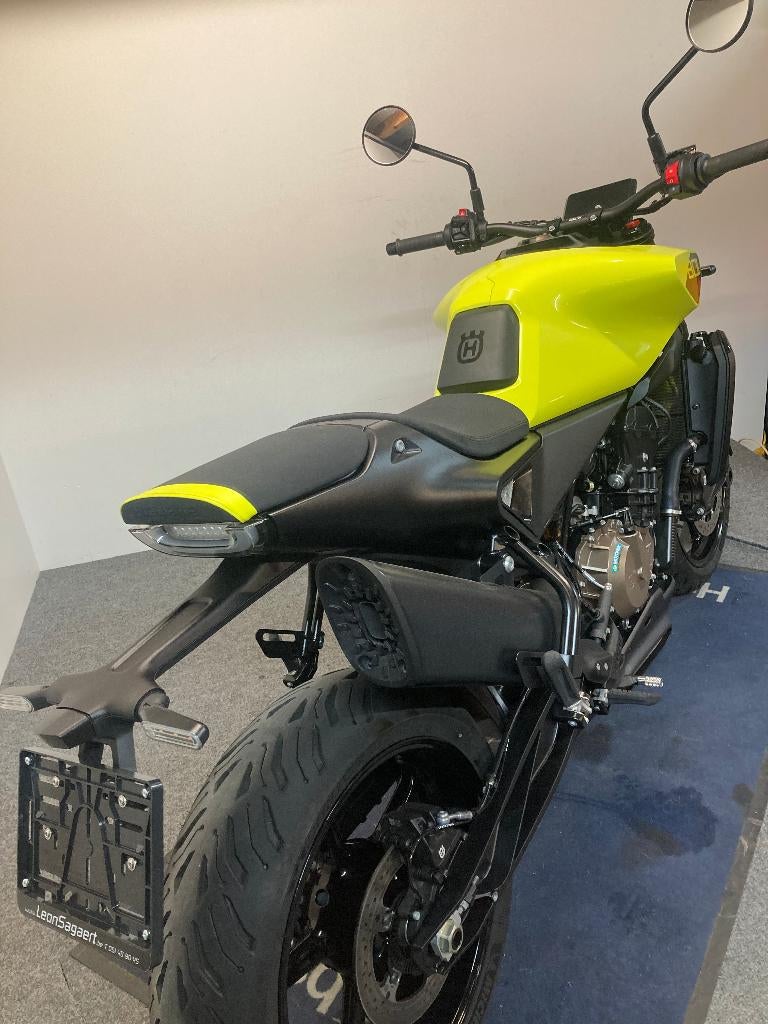 Husqvarna 801 Vitpilen MY'25 réf. LS 3234, Motos, Permis Moto A, Entreprise, Plus de 35 kW, 2 cylindres