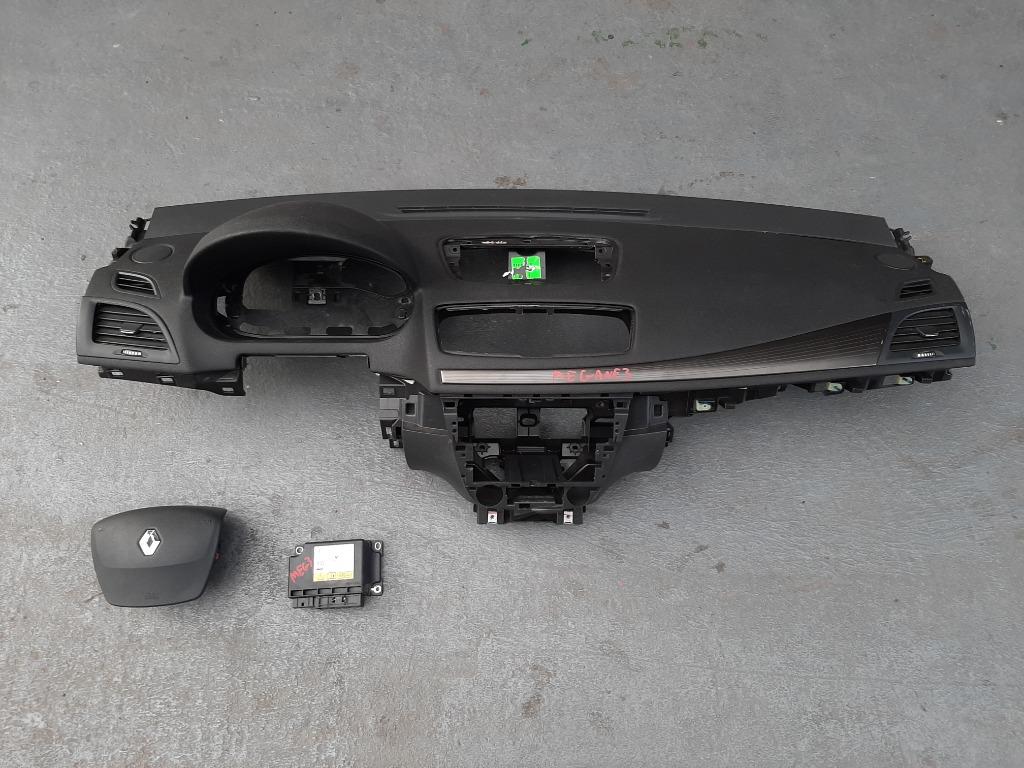 Planche Tableau bord RENAULT MEGANE 3 air bag calculateur, Autos : Pièces & Accessoires, Enlèvement, Renault