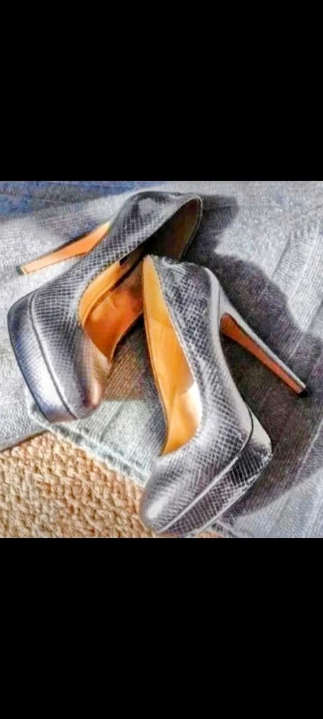 New sexy Metallic heel pumps Boutique Belgique, Ophalen of Verzenden, Zo goed als nieuw, Pumps
