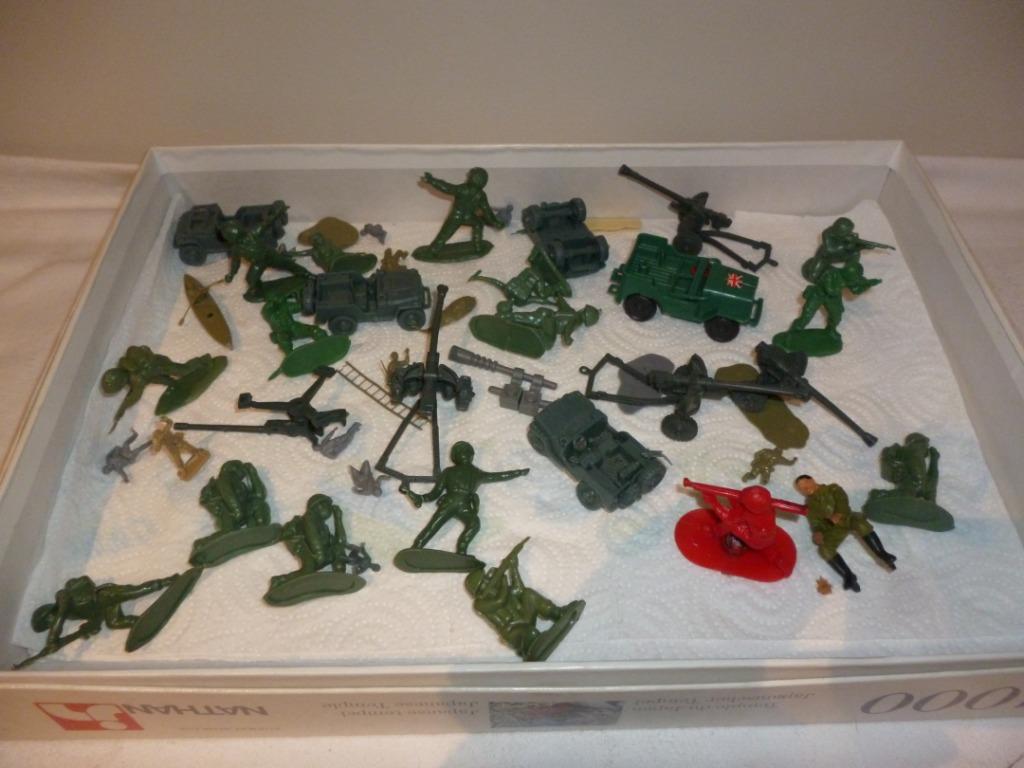 Diverses figures de l'armée militaria soldats chars armé, Collections, Enlèvement