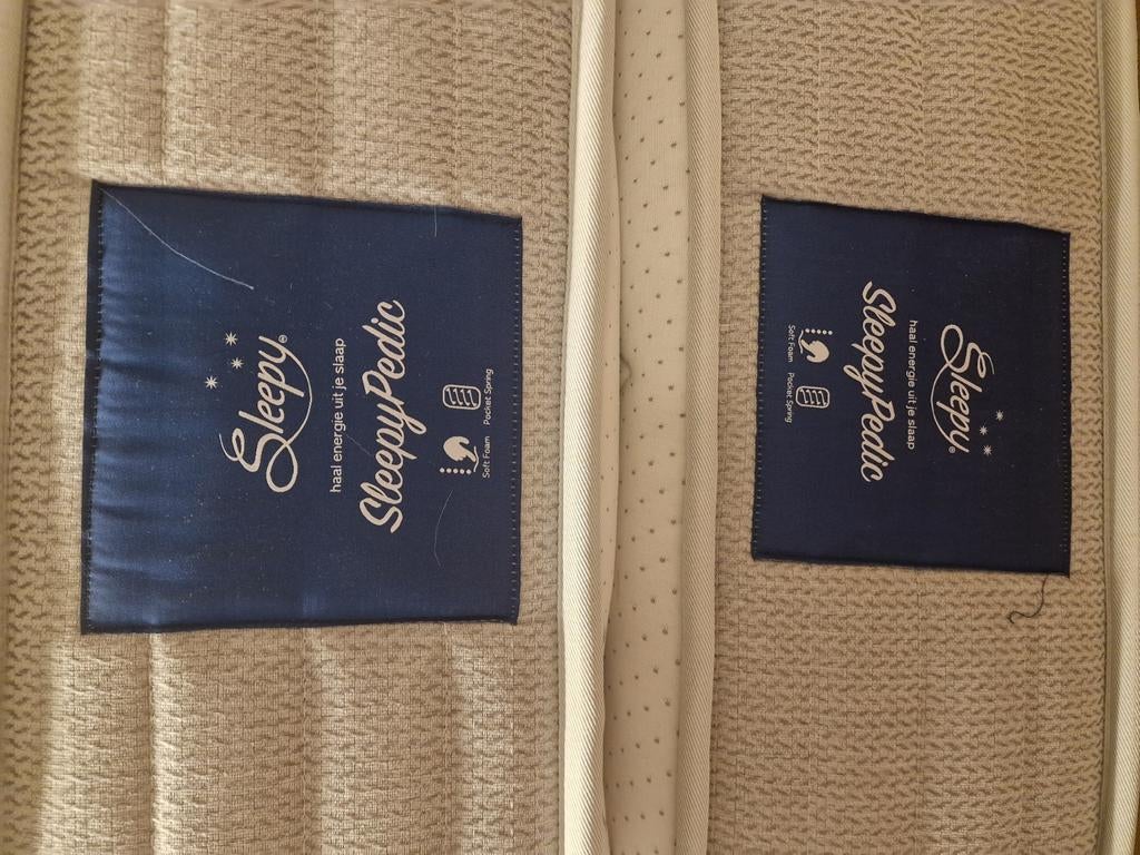 Sleepy Pedic pocketveren matras, Ophalen, Zo goed als nieuw, Matras