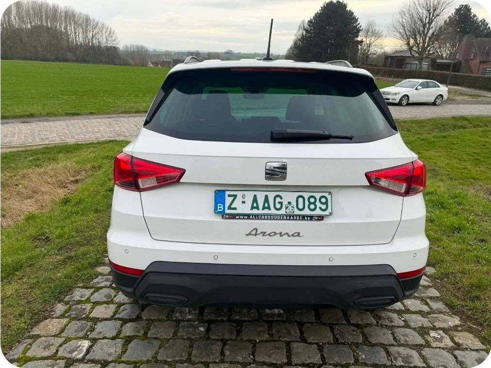 Seat arona, Autos, Seat, Achat, Entreprise, Entretenue par le concessionnaire, 5 portes