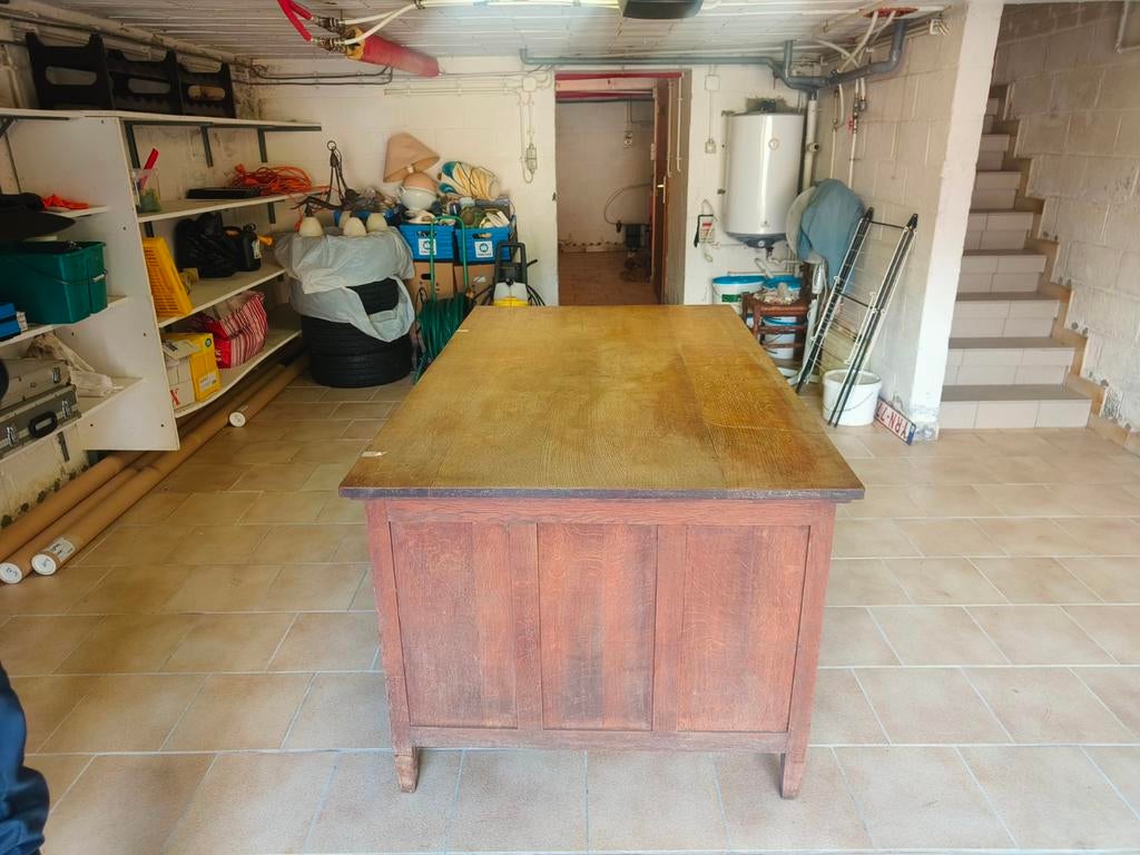 Ancien bureau de notaire, Enlèvement