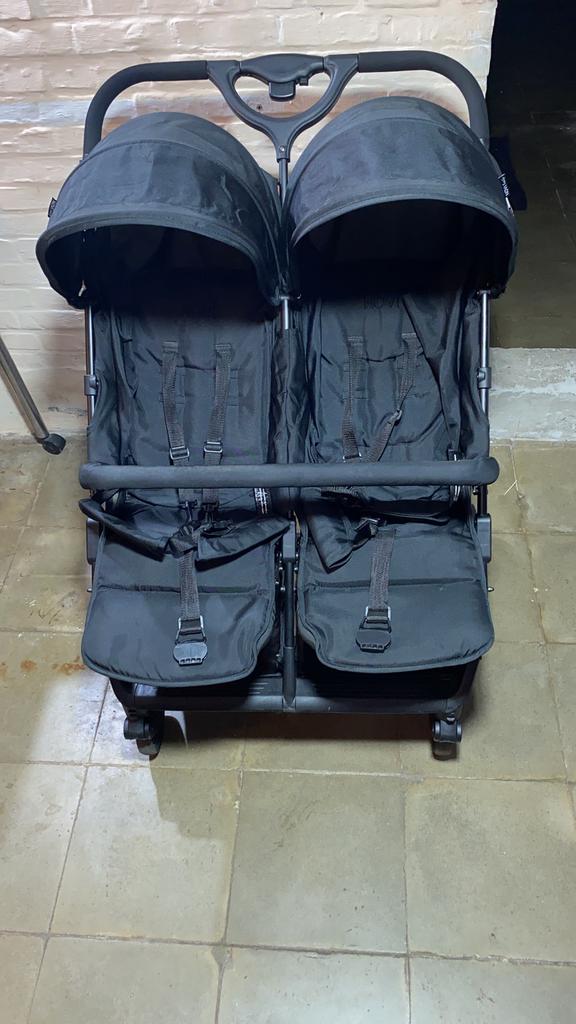 Novi dubbele buggy, Ophalen, Zo goed als nieuw