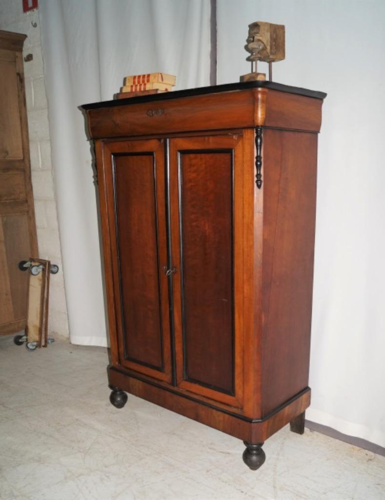 Robuste armoire à linge Louis Philippe ancienne avec H 157 n, Enlèvement