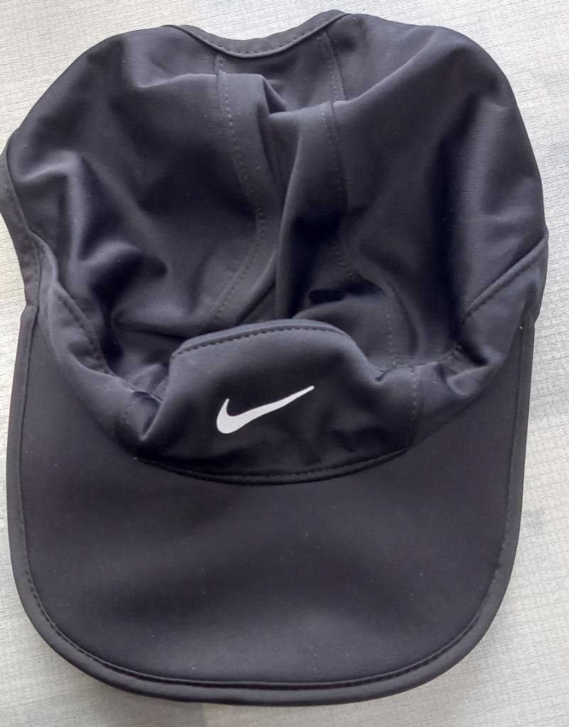 Zwarte zomerpet Nike  1 maat  5 euro, Kleding | Heren, Sportkleding, Zwart, Nike, Overige maten, Ophalen of Verzenden