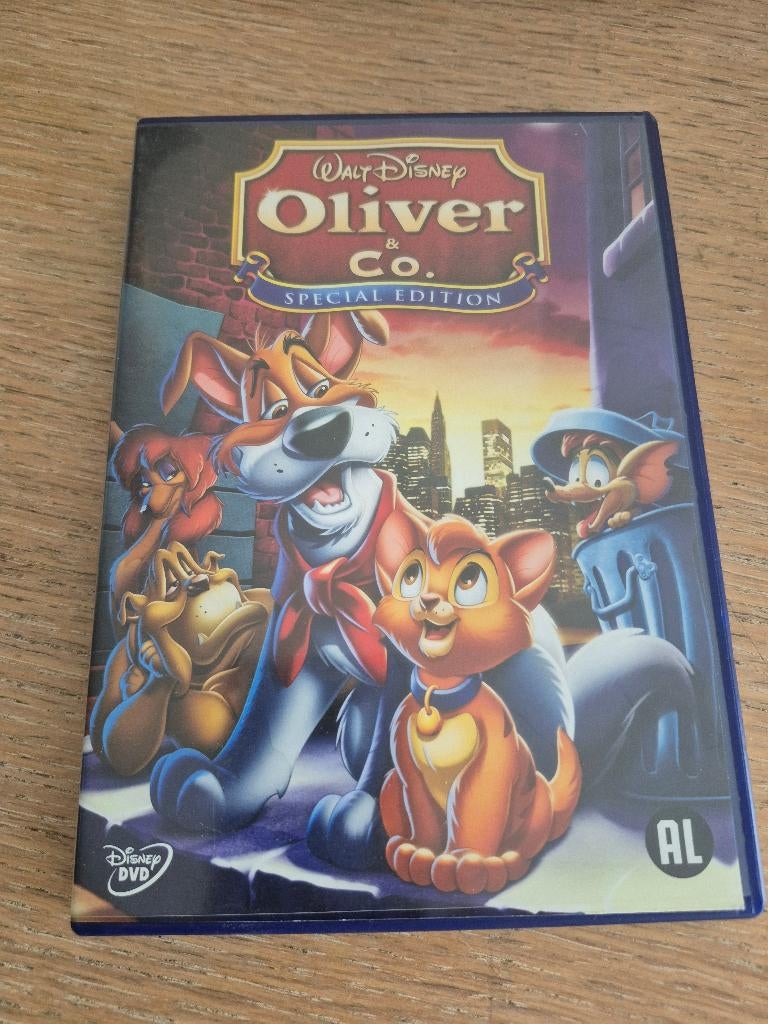 Dvd Oliver & Co (Disney) special edition nummer : 30, Cd's en Dvd's, Tekenfilm, Alle leeftijden, Overige soorten, Ophalen of Verzenden
