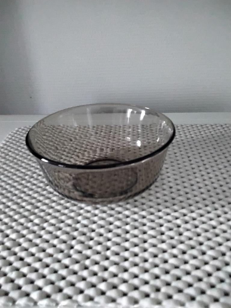Vintage - Plat en verre fumé  - Série  BP Arcoroc France 23, Enlèvement ou Envoi, Comme neuf, Verre