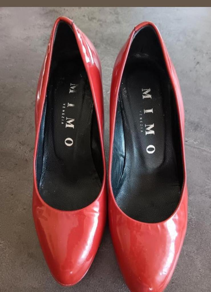 Nieuwe  Italiaanse pumps maat 34, Neuf, Enlèvement ou Envoi, Escarpins, Brun