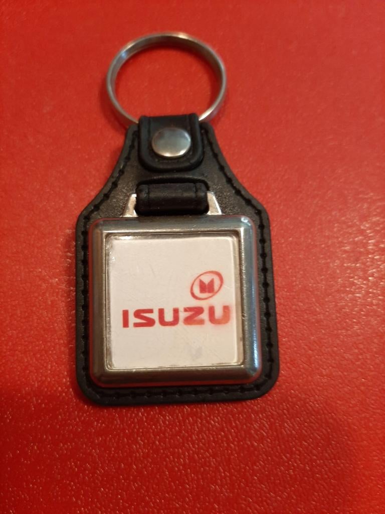 Isuzu sleutelhangers, Ophalen of Verzenden