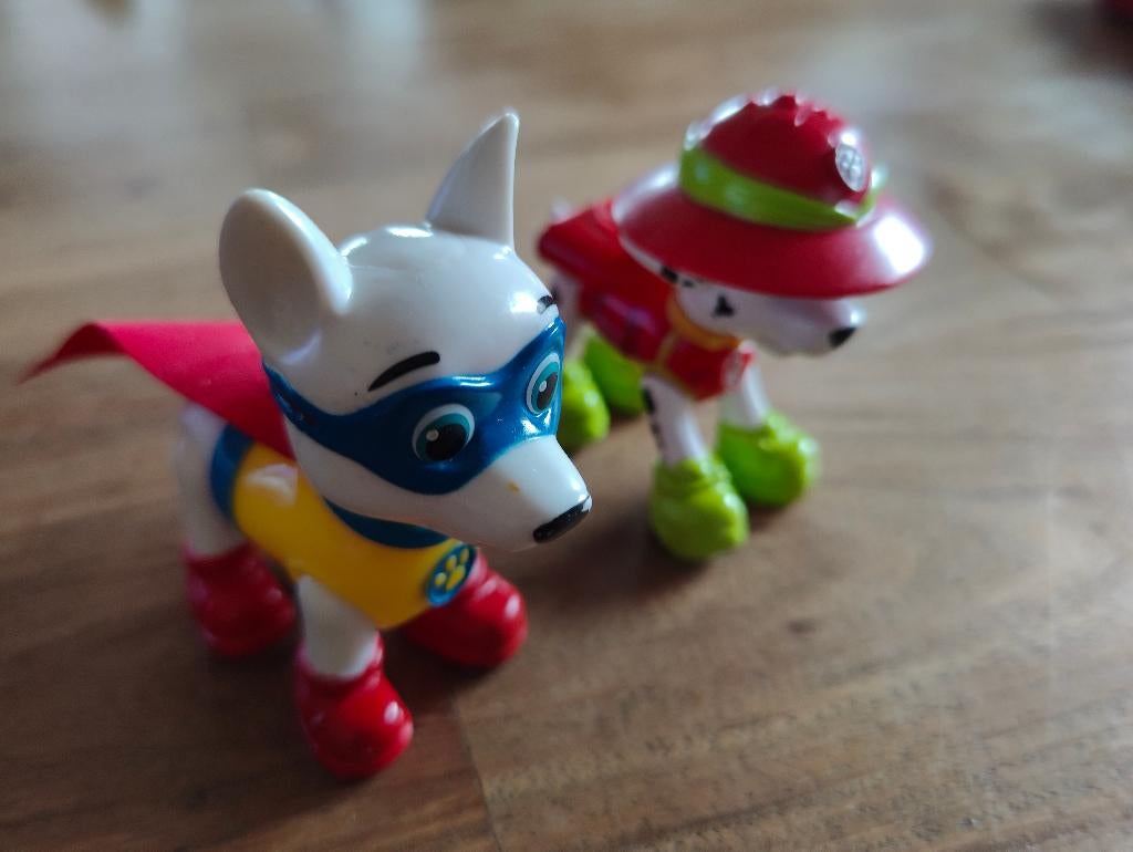 Lot van 2 pvc figuurtjes Paw Patrol, Ophalen of Verzenden, Zo goed als nieuw