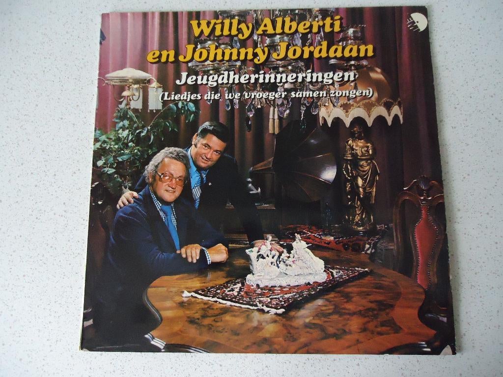 LP van "Willy Alberti en Johnny Jordaan" Jeugdherinneringen, Cd's en Dvd's, Vinyl | Nederlandstalig, Ophalen of Verzenden, Gebruikt