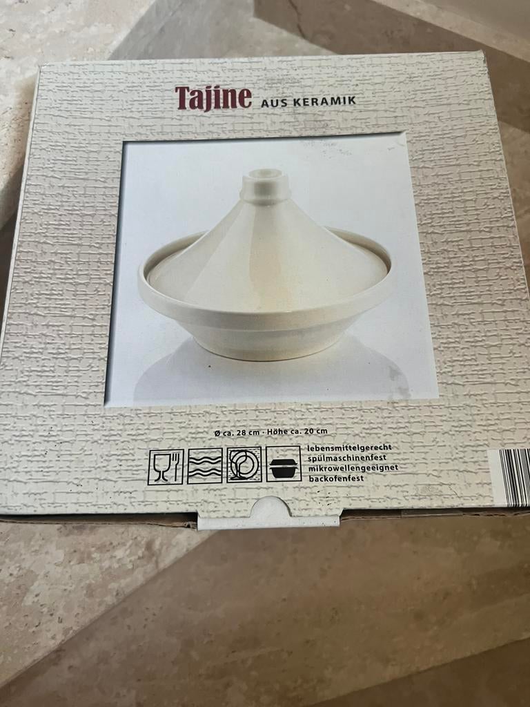 Tajine. Nieuw. 28 cm, Huis en Inrichting, Ophalen of Verzenden, Nieuw, Keramiek
