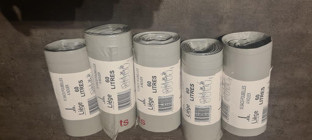 5 rouleaux sac poubelle  Liège de 30 L, Ophalen