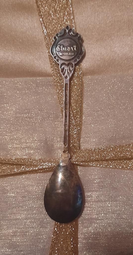 Cuillère souvenir Stuart, Envoi