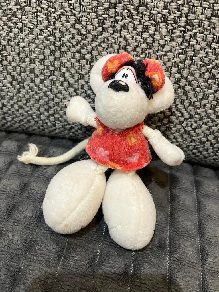 Diddl kleine knuffel Diddlina 8 cm met kleedje, Ophalen of Verzenden, Diddl, Gebruikt, Knuffel