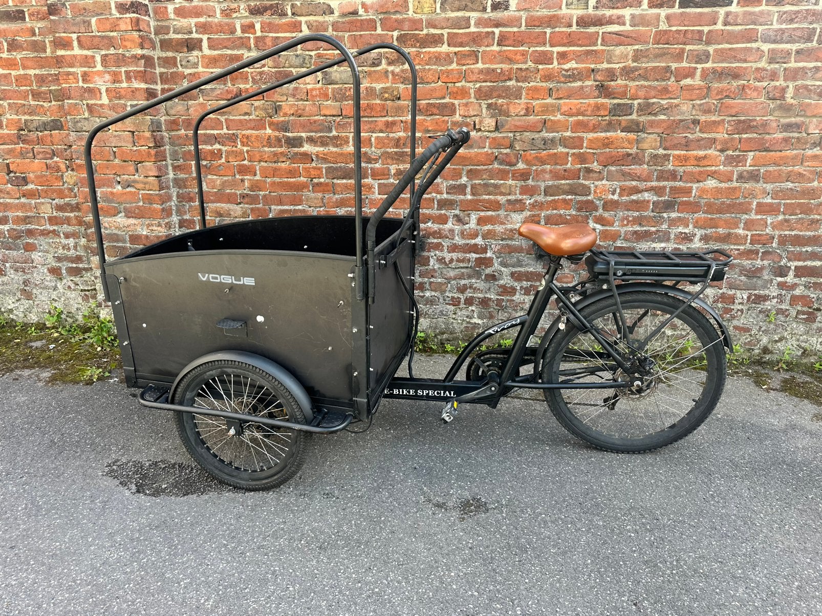 elektrische bakfiets. VOGUE, Fietsen en Brommers, Ophalen, Zo goed als nieuw