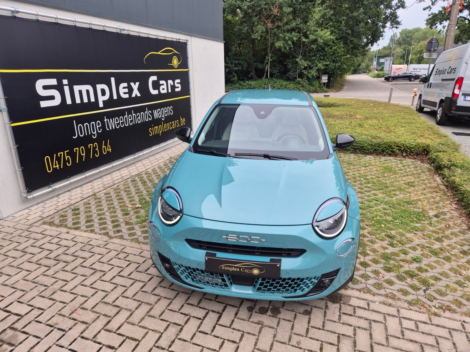 FIAT 600..HYBRIDE..AUTOMAAT!!! .. LA PRIMA..IN TOPSTAAT, Auto's, 1199 cc, Blauw, Leder, Bedrijf