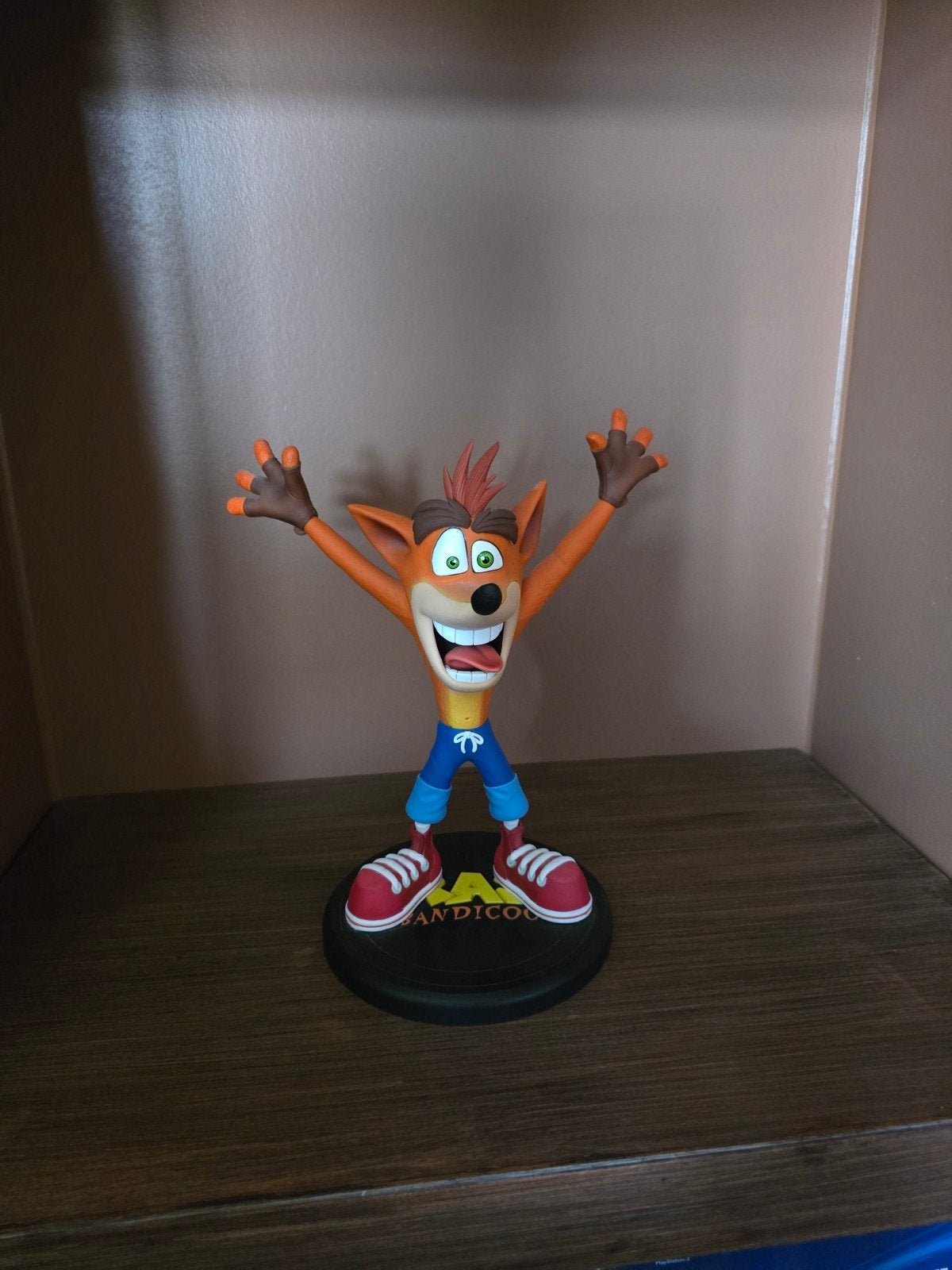 Statue Crash Bandicoot pour collectionneur, Enlèvement