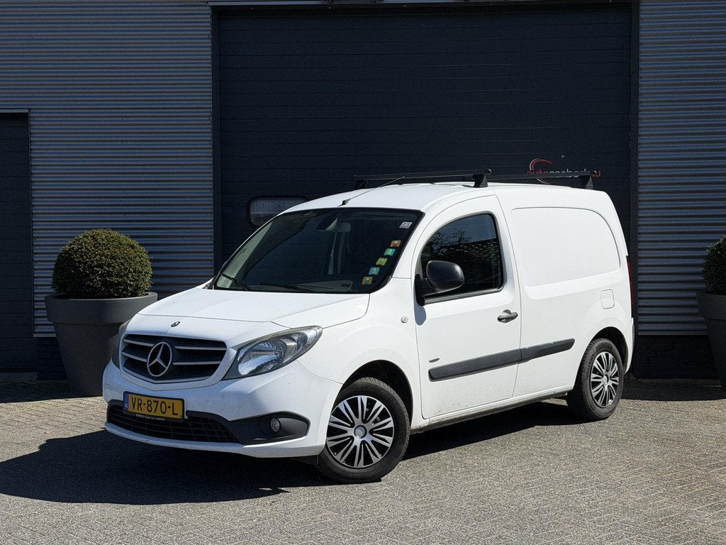 Mercedes-Benz Citan 109 CDI BlueEFFICIENCY | Airco | Cruise, Auto's, Voorwielaandrijving, Euro 5, Stof, Gebruikt