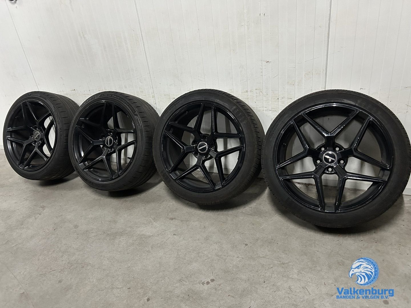 VW Transporter T5 GP T6 T6.1 T7 Multivan Bulli VEEMANN look, Pneus et Jantes, 255 mm, Pneus été, Utilisé