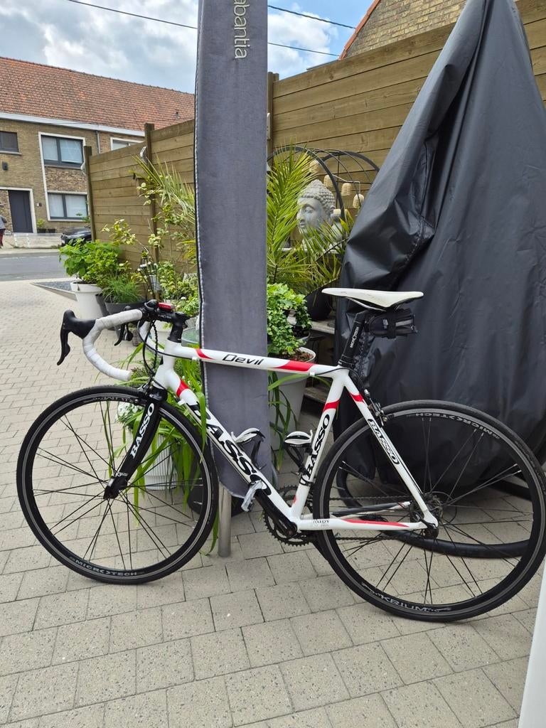 Vélo de course Devil en carbone, Enlèvement